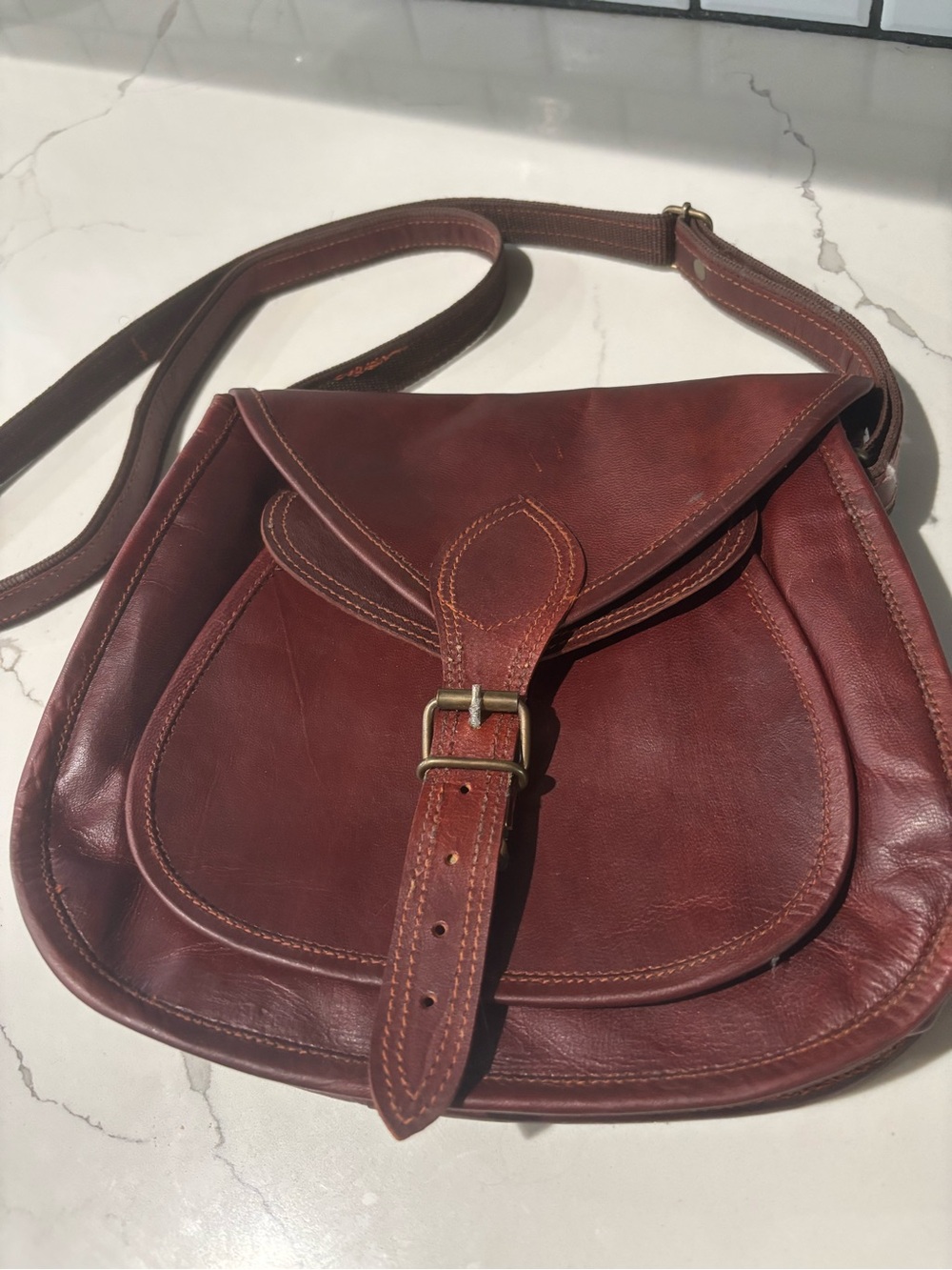 Large 11x11 Handmade Genuine Leather Crossbody Saddle Bag LIKE NEW Burgundy